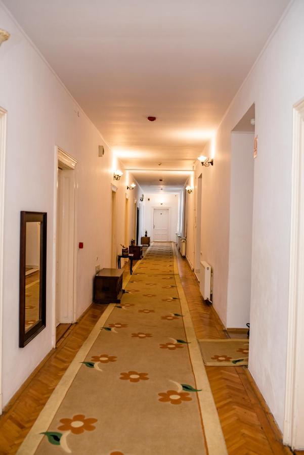 Hotel Marion Dumbraveni  Eksteriør billede